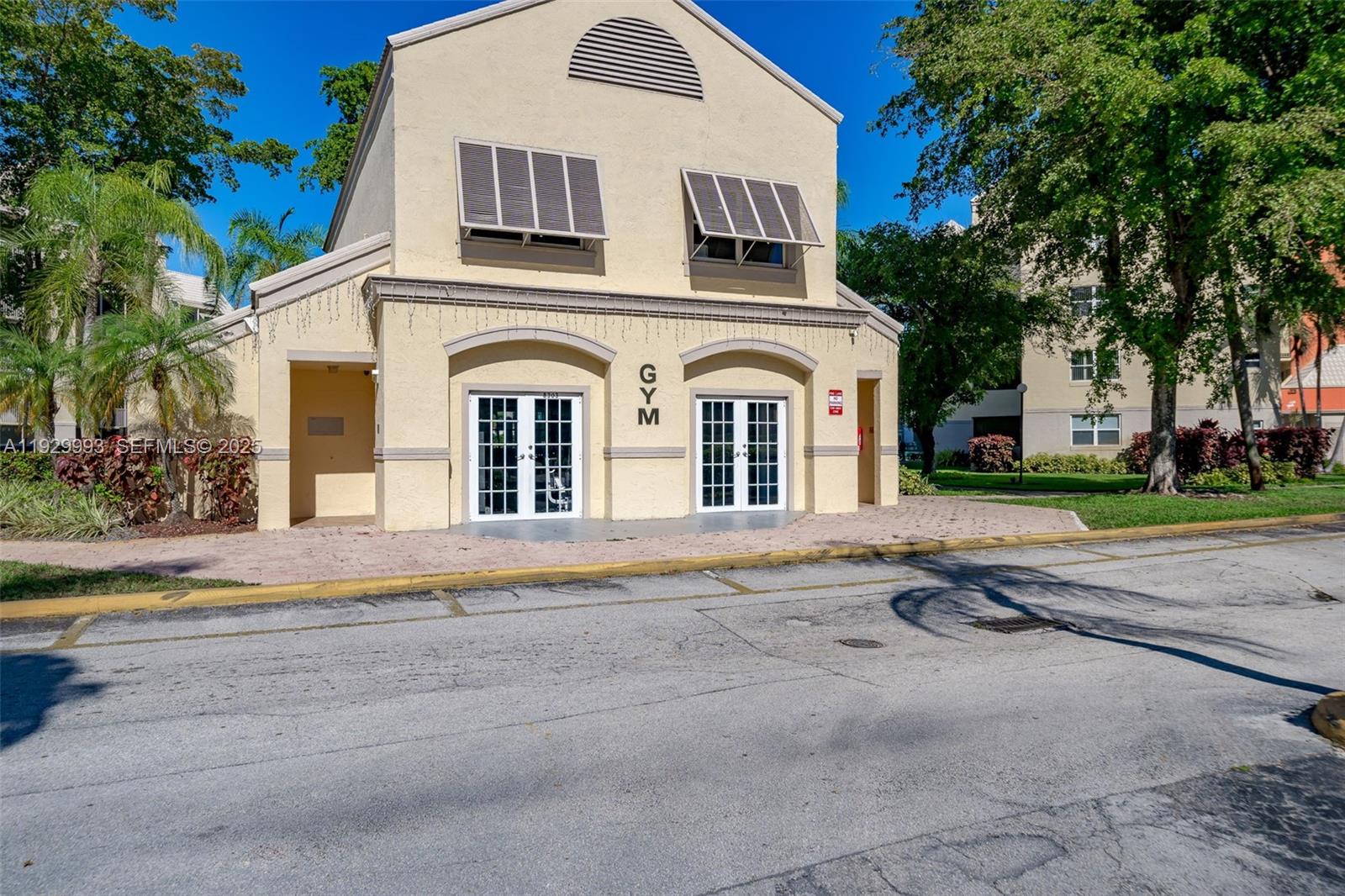 LAS VISTAS AT DORAL CONDO - Residential Lease