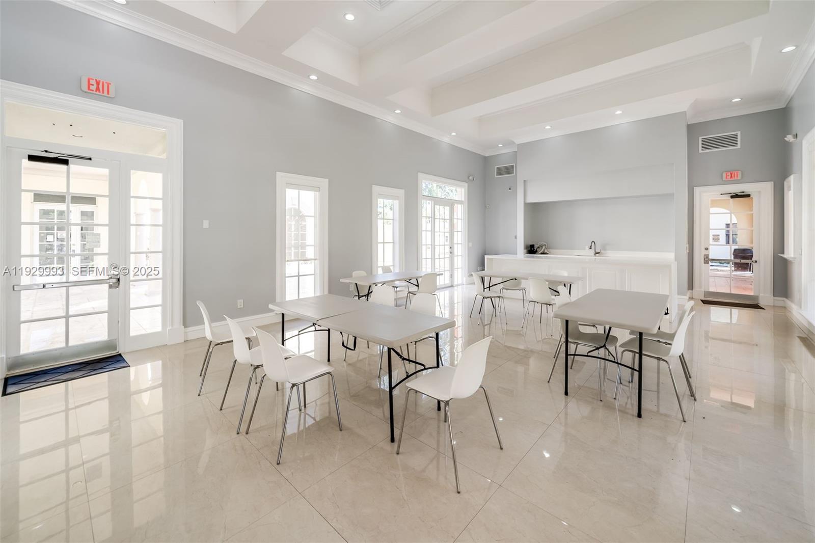 LAS VISTAS AT DORAL CONDO - Residential Lease