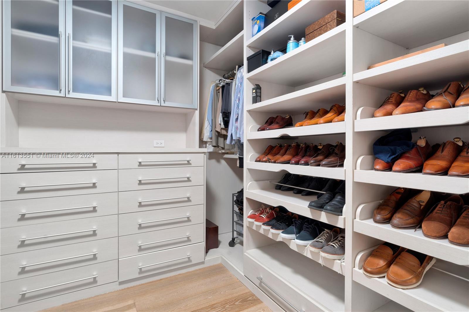 MARY W DORN HOMESTEAD - Residential