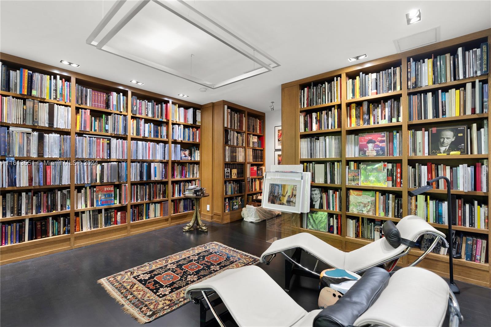 MARY W DORN HOMESTEAD - Residential