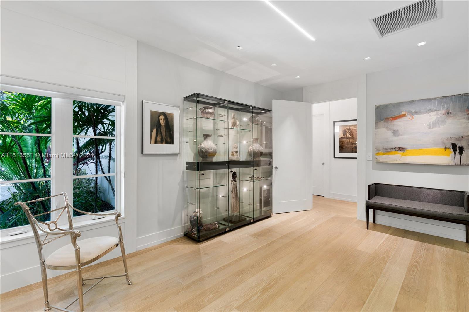 MARY W DORN HOMESTEAD - Residential