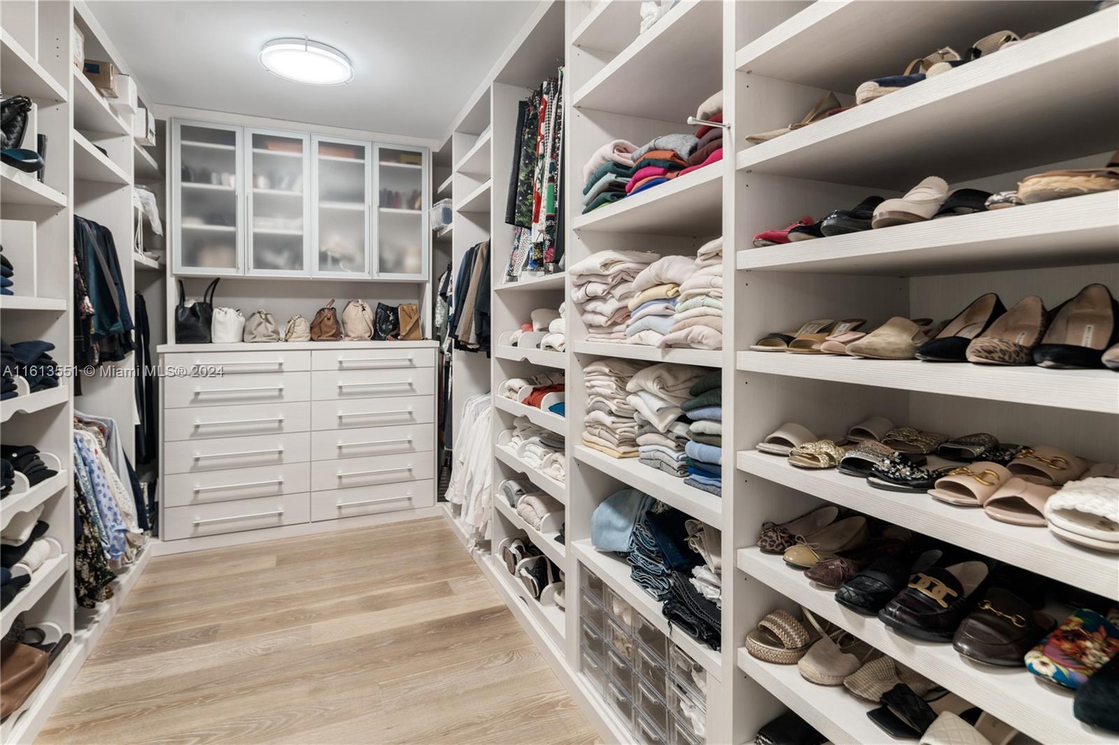 MARY W DORN HOMESTEAD - Residential