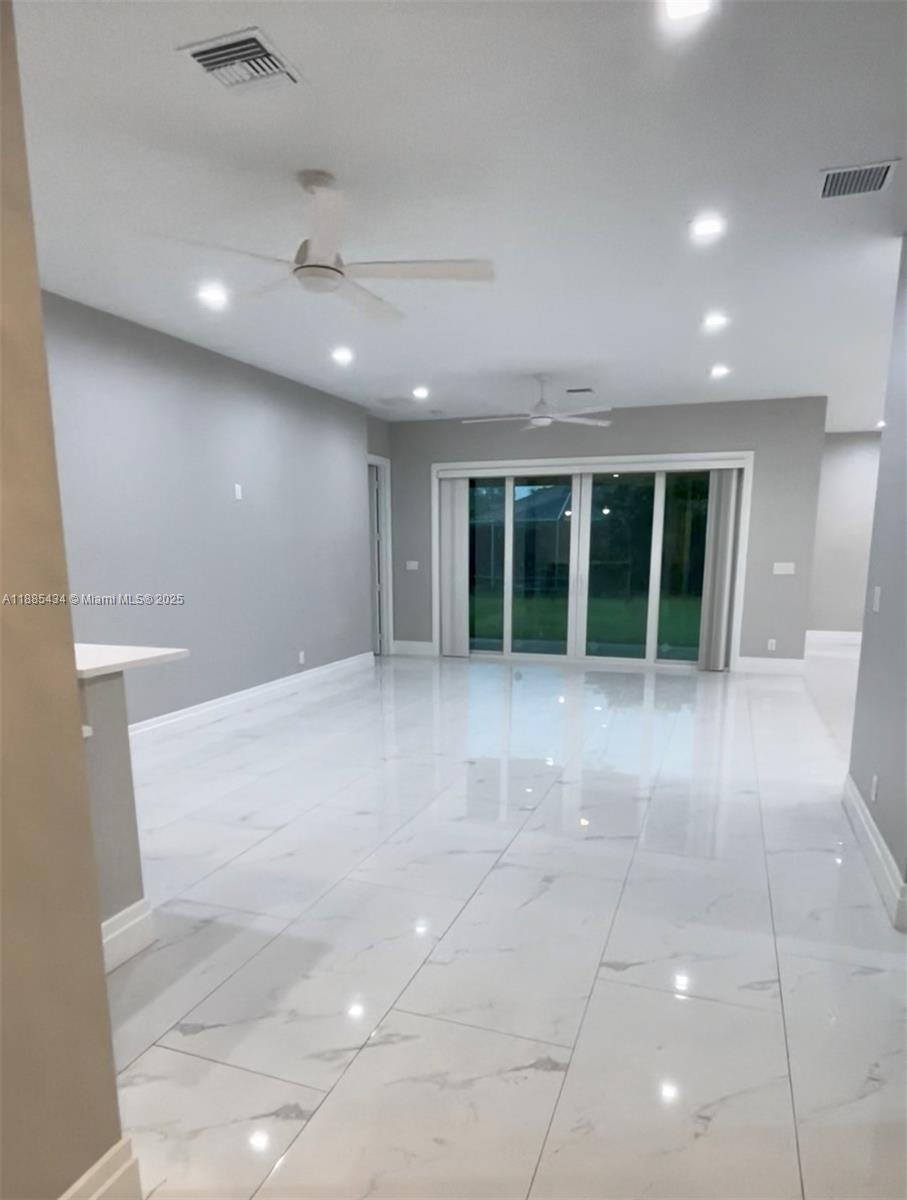 PORT ST LUCIE SECTION 15 - Residential