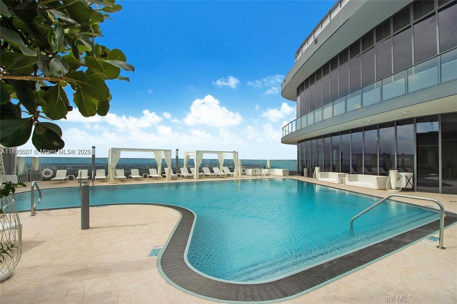 BRICKELL FLATIRON - Residential