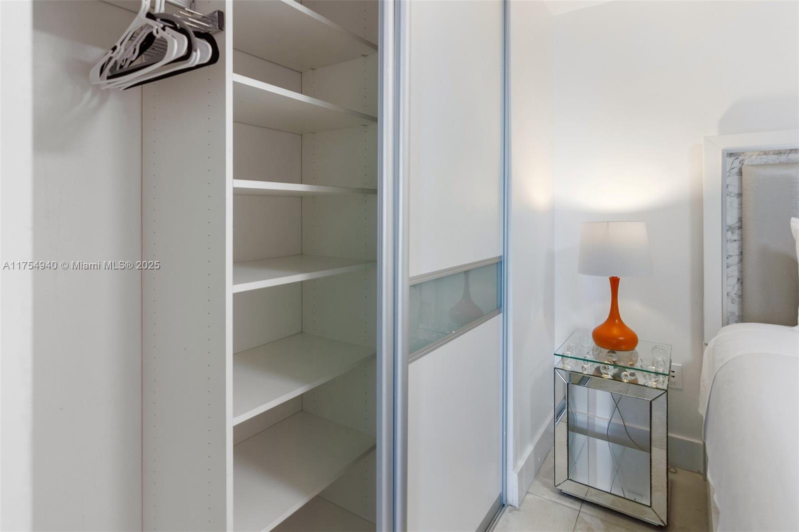 ICON BRICKELL CONDO NO 3 - Residential