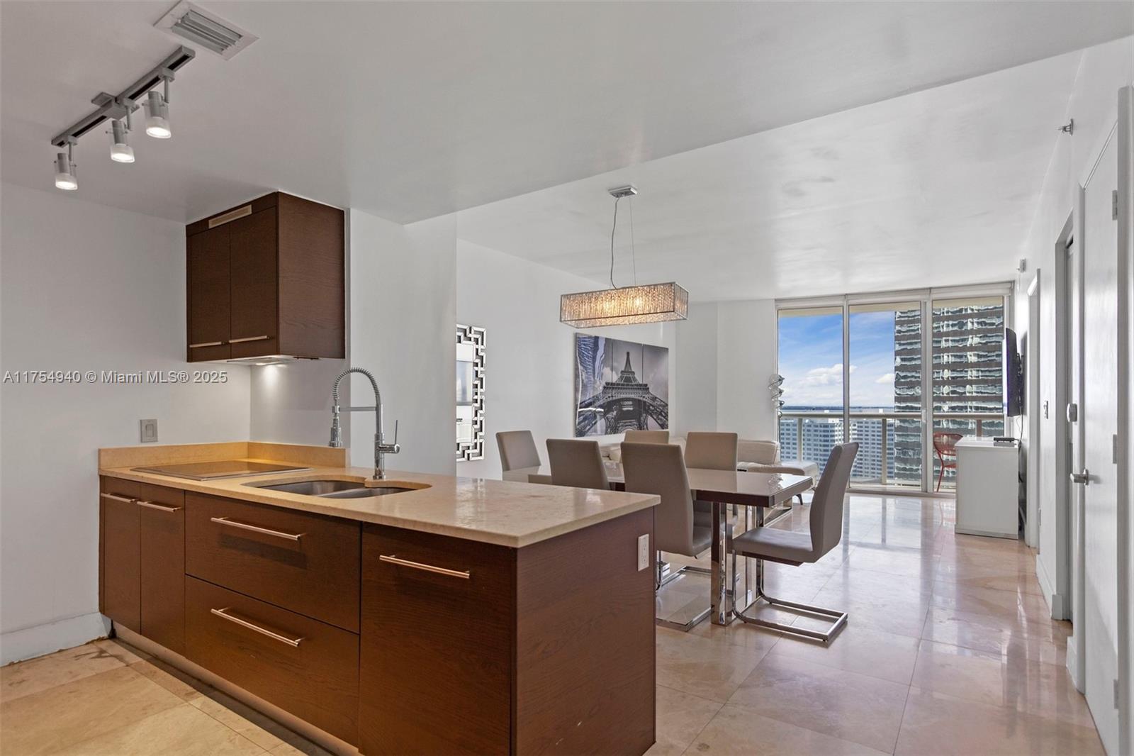 ICON BRICKELL CONDO NO 3 - Residential