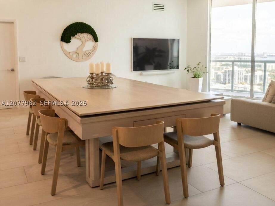 1900 N Bayshore Dr 5004