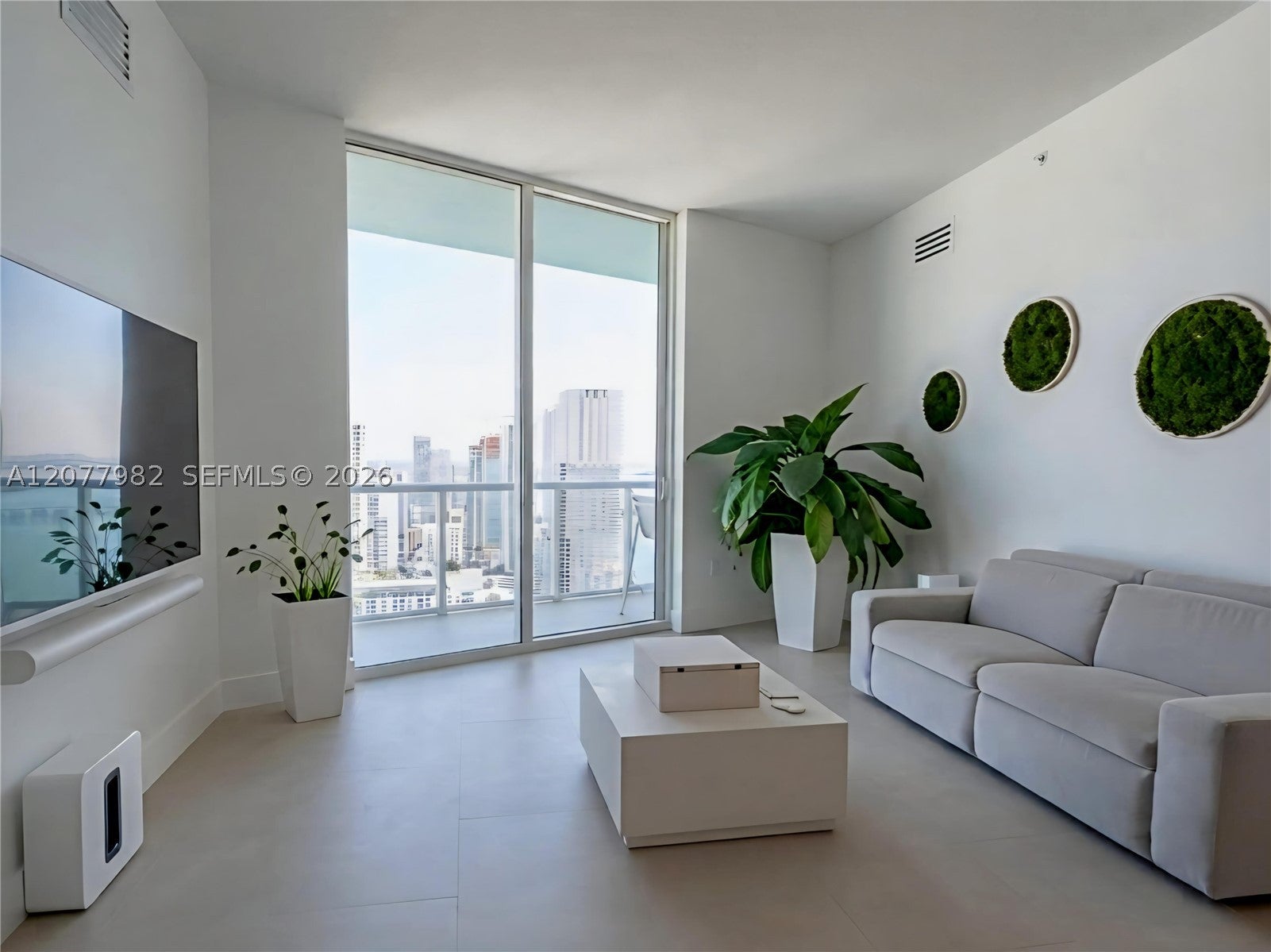 1900 N Bayshore Dr 5004