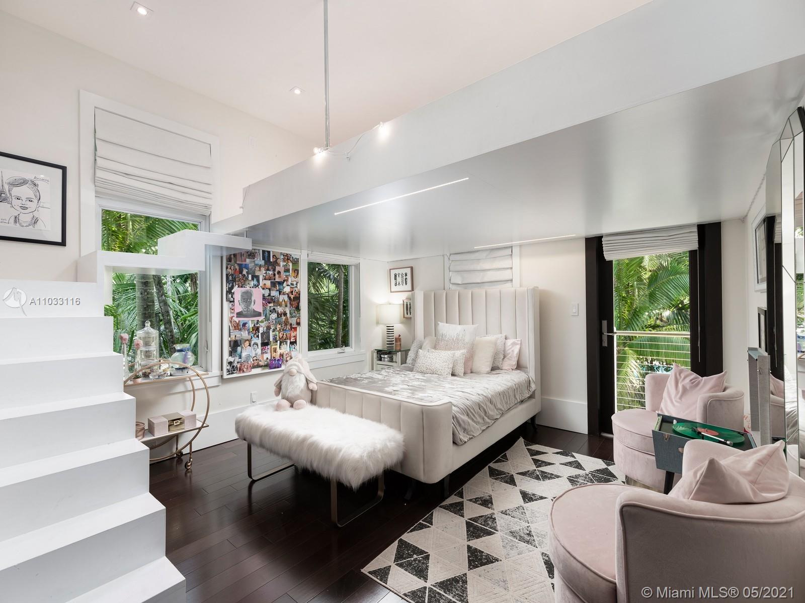 MARTIN SUBURBAN ACRES - Residential