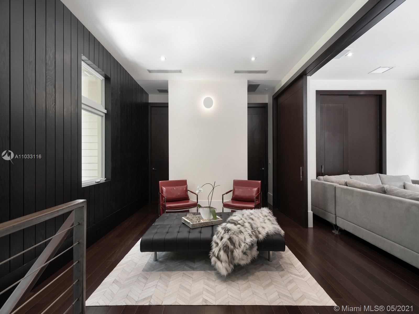 MARTIN SUBURBAN ACRES - Residential