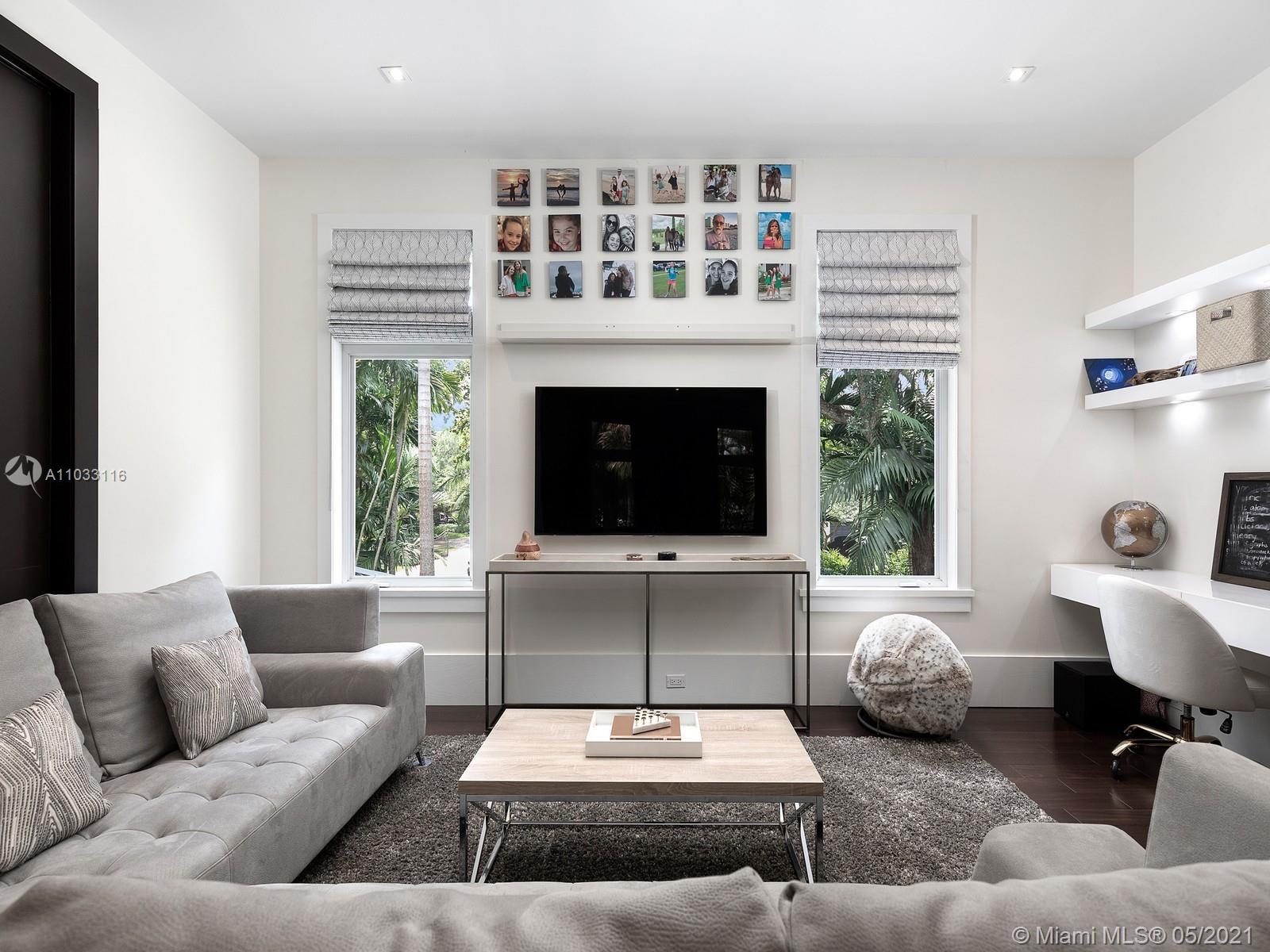 MARTIN SUBURBAN ACRES - Residential