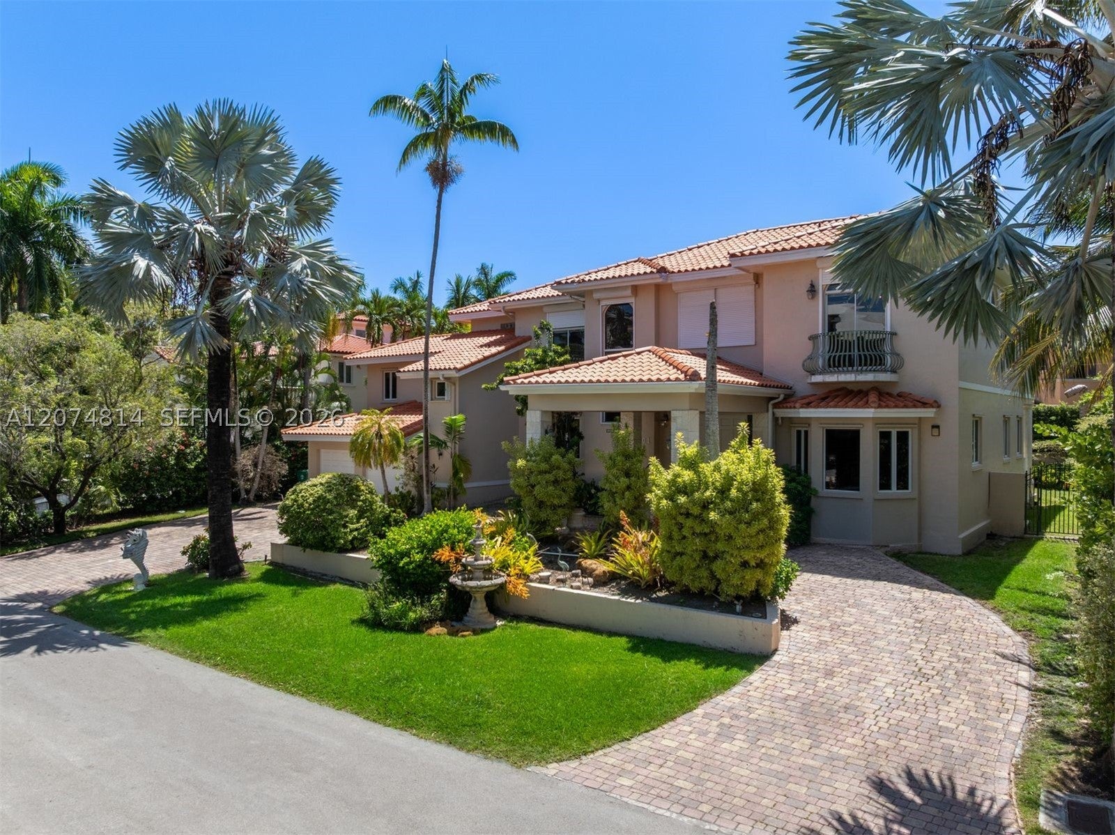 501 Bay Lane, Key Biscayne FL 33149