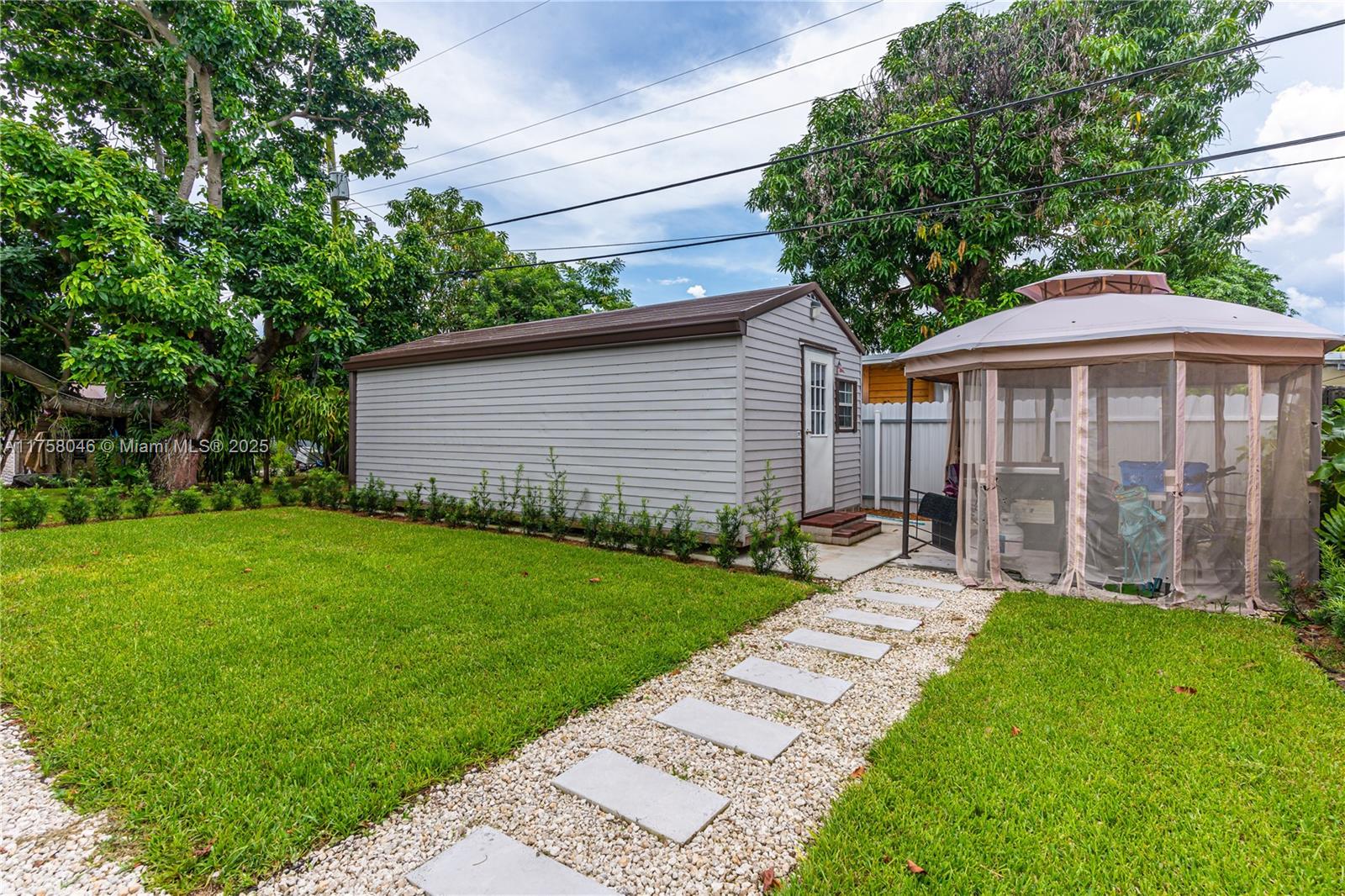 ZENA GARDENS - Residential