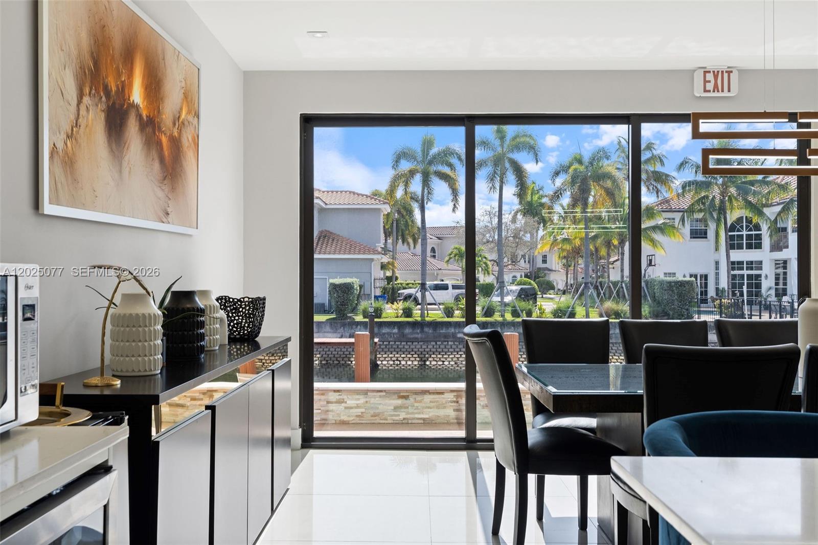 HOLLYWOOD GOLF ESTATES SE - Residential