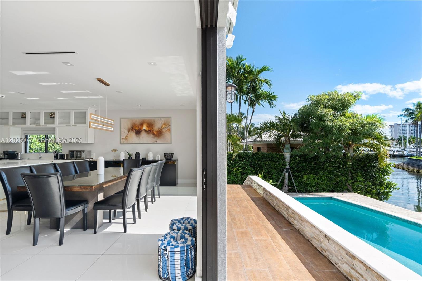 HOLLYWOOD GOLF ESTATES SE - Residential