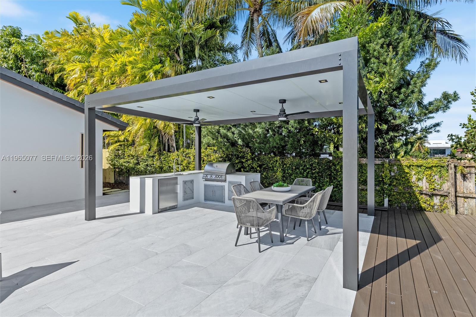 RAINTREE LAKE SEC THREE - Residential