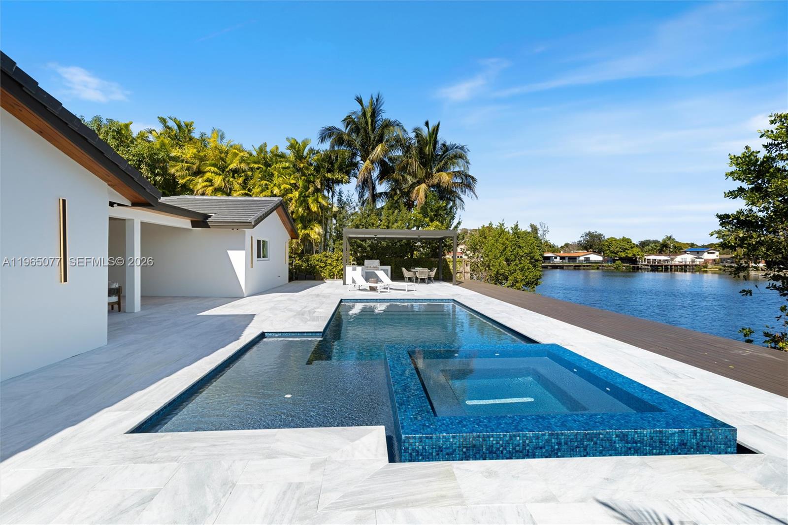 RAINTREE LAKE SEC THREE - Residential