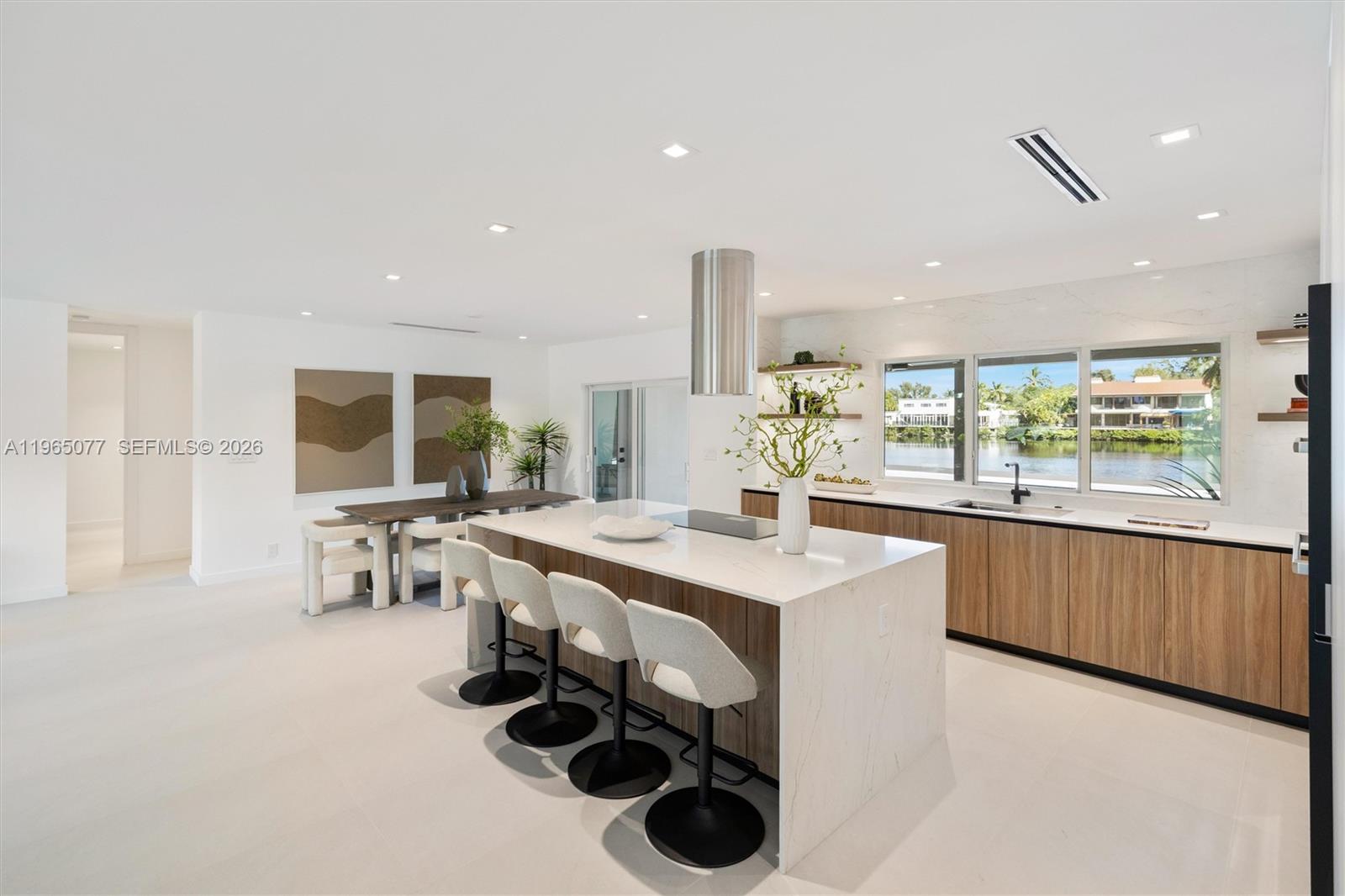 RAINTREE LAKE SEC THREE - Residential