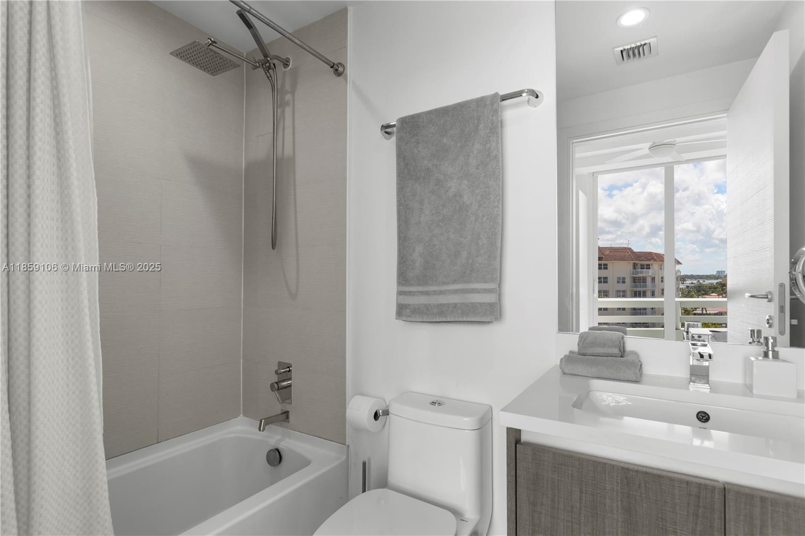LE JARDIN HOUSE CONDO - Residential Lease