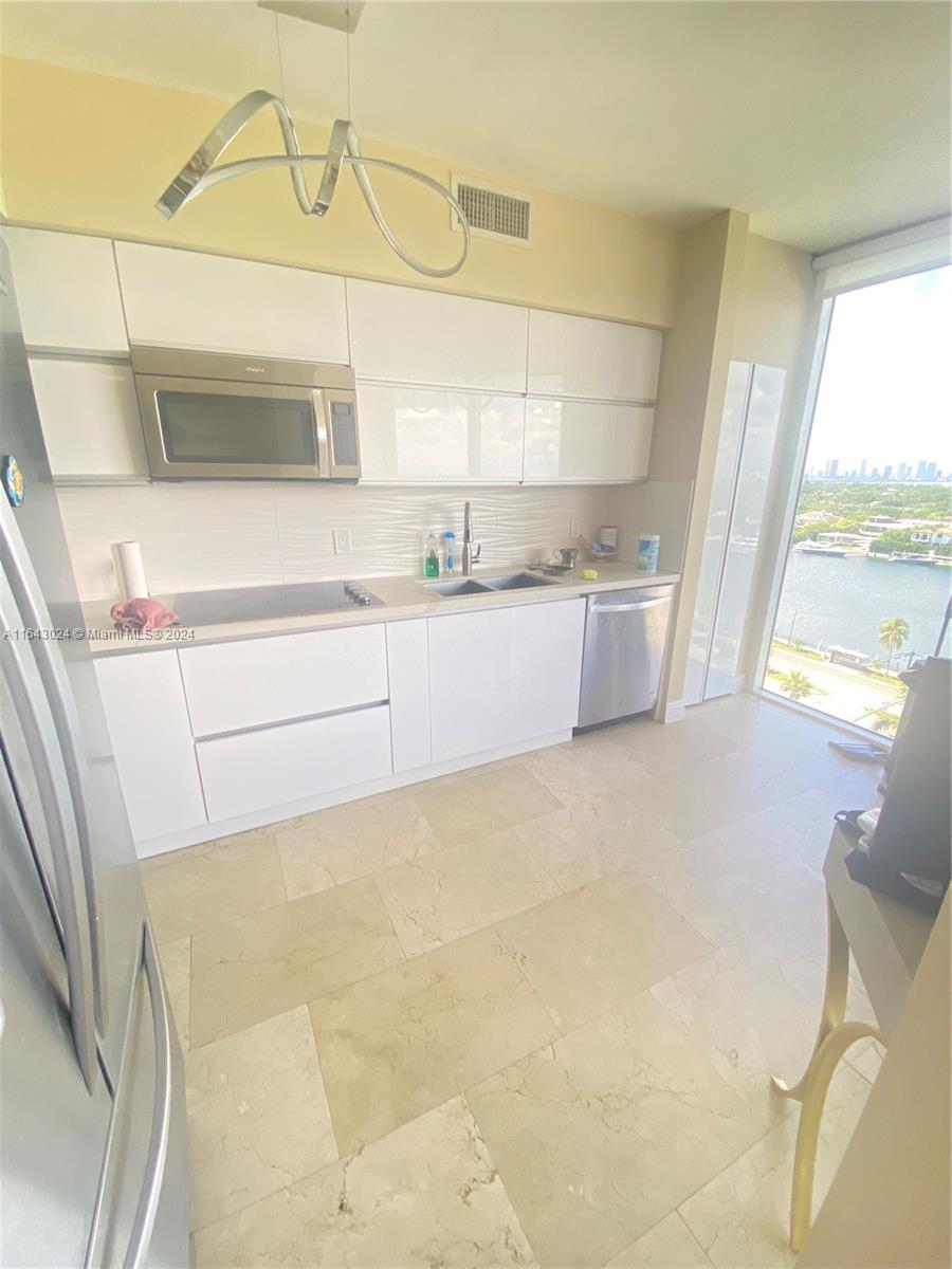 GREEN DIAMOND CONDO - Residential