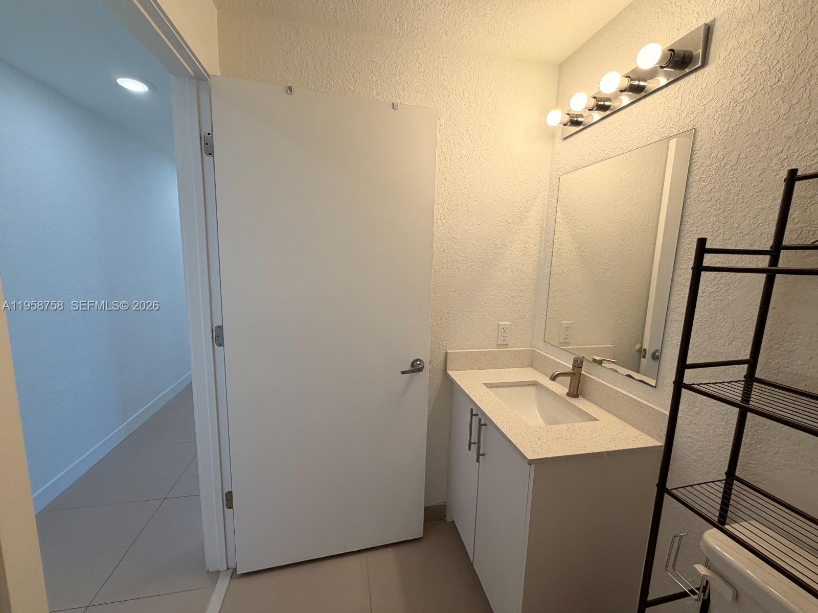 PARADISE ONE - Residential