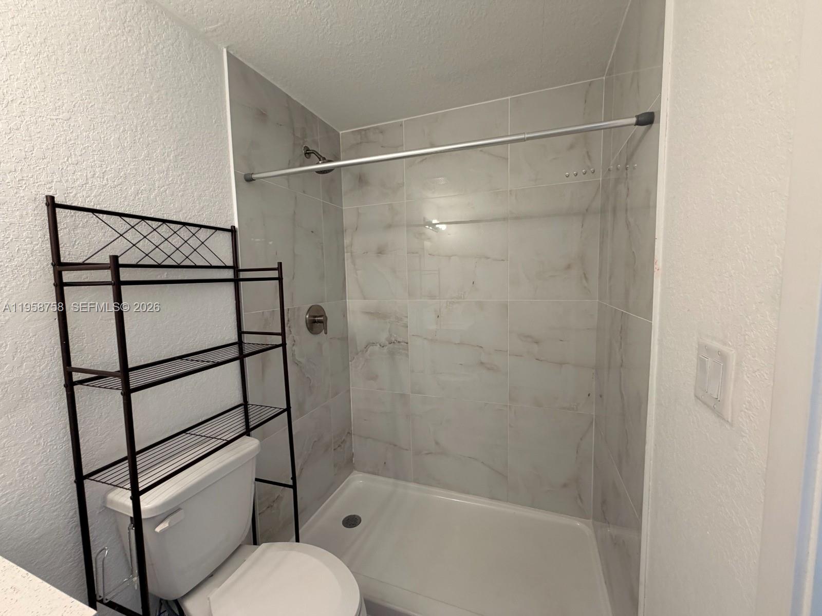 PARADISE ONE - Residential