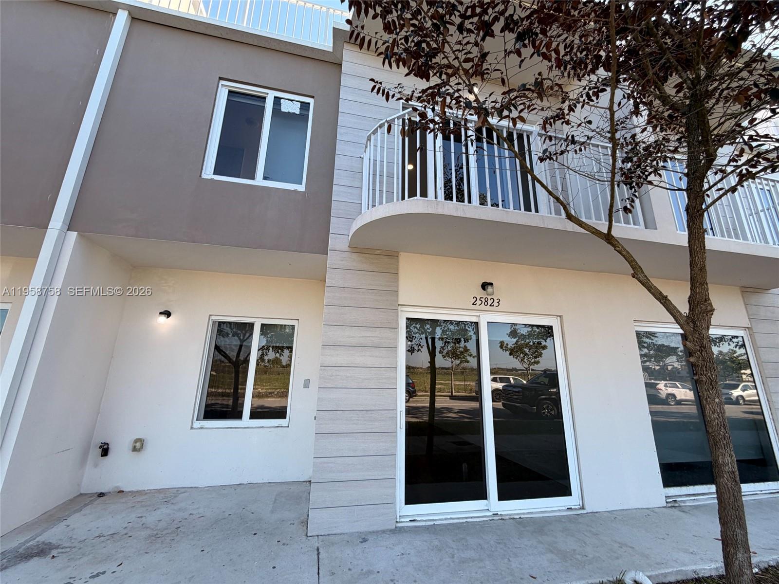 PARADISE ONE - Residential