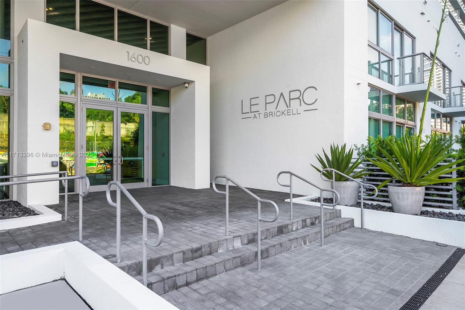 1600 SW 1st Ave 614