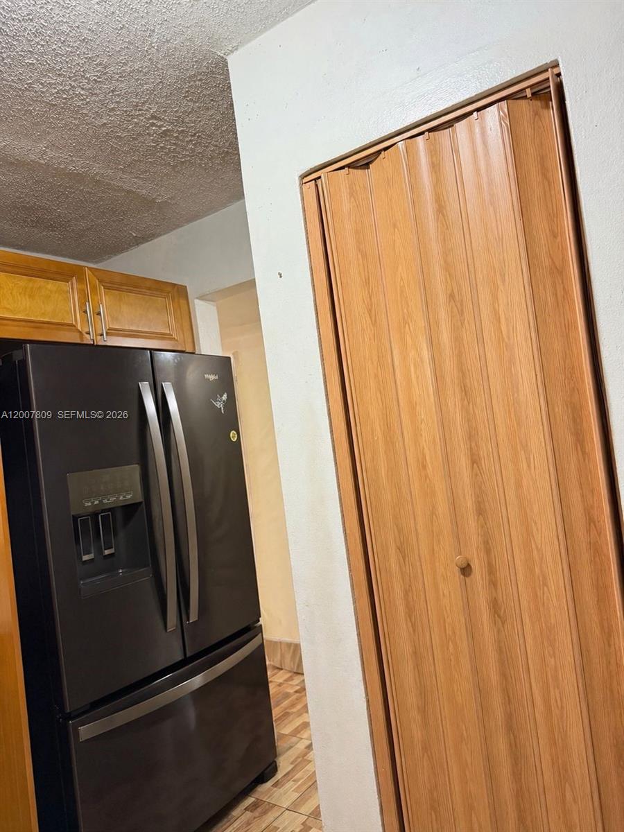 PALM-WEST GARDENS CONDO - Residential