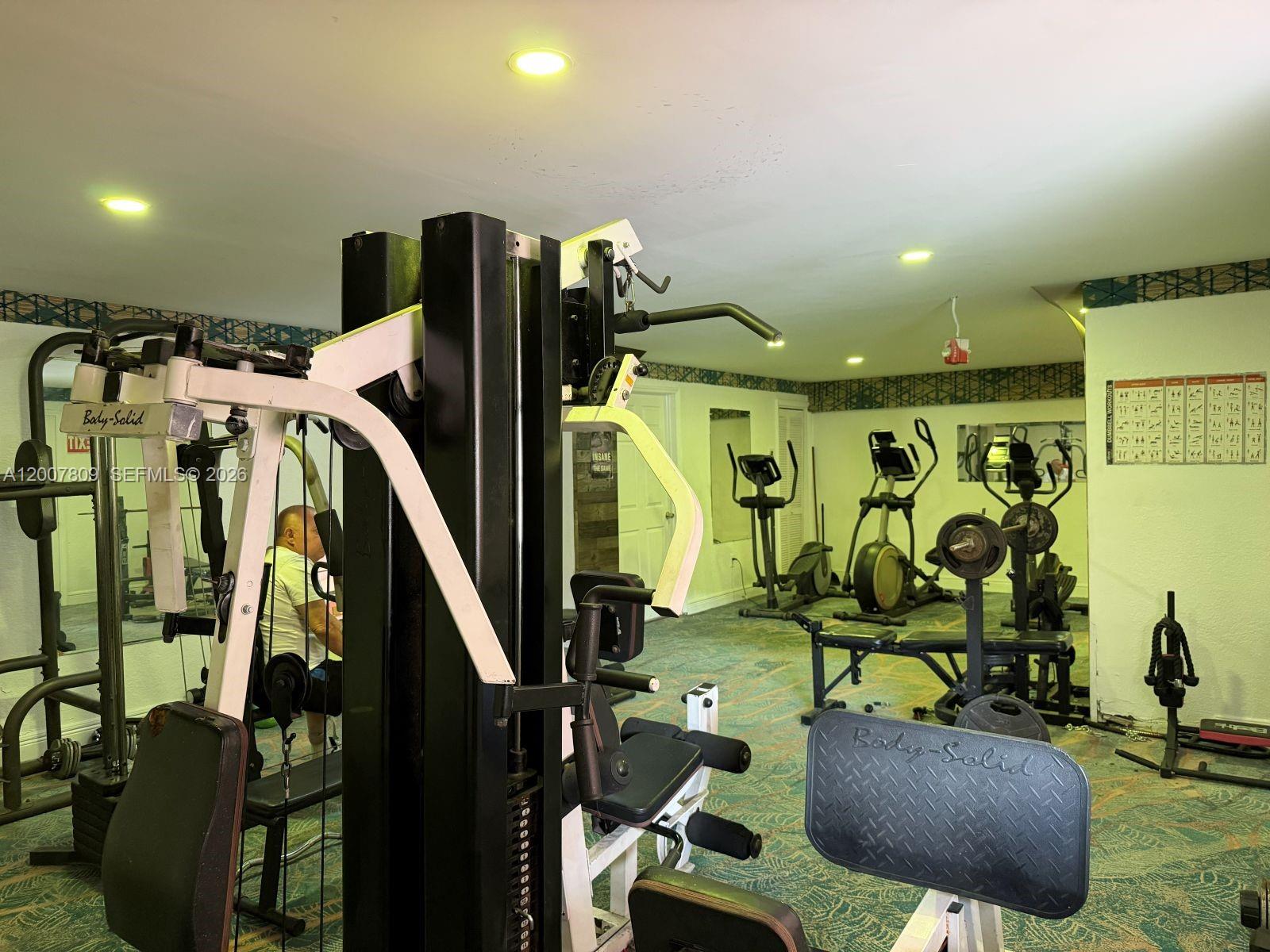 PALM-WEST GARDENS CONDO - Residential