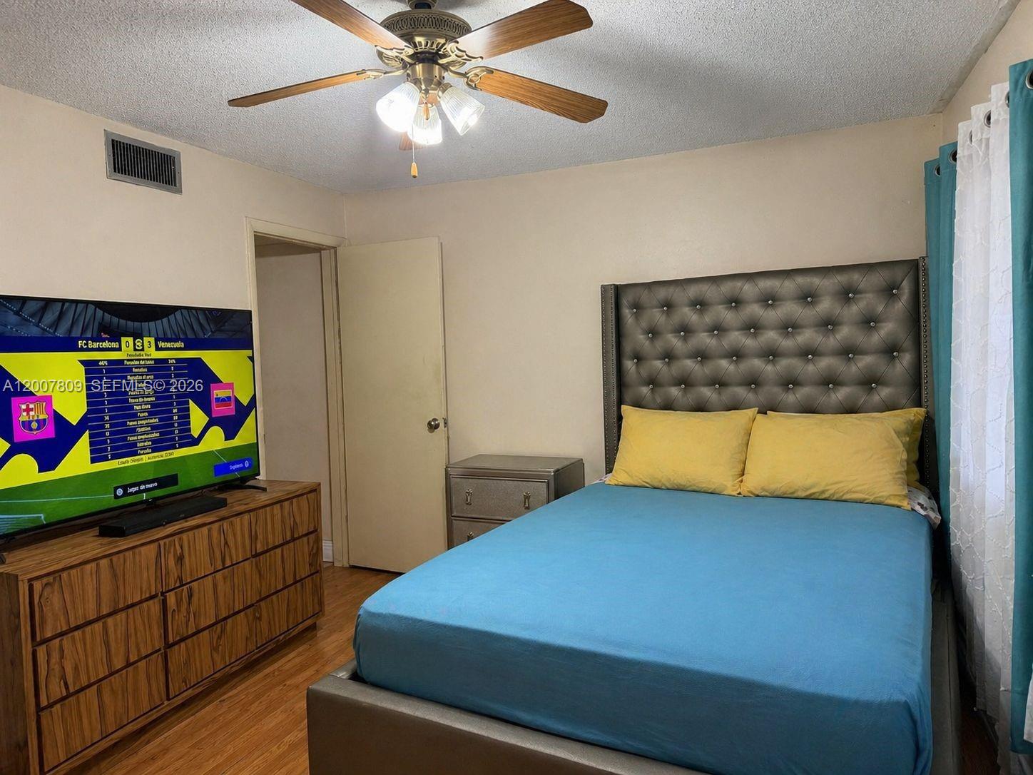 PALM-WEST GARDENS CONDO - Residential