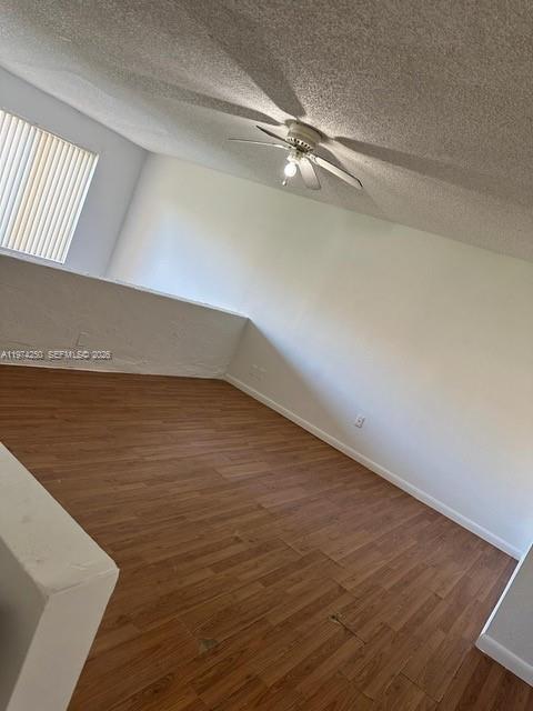 VENETIAN GARDENS AT COUNT - Residential Lease