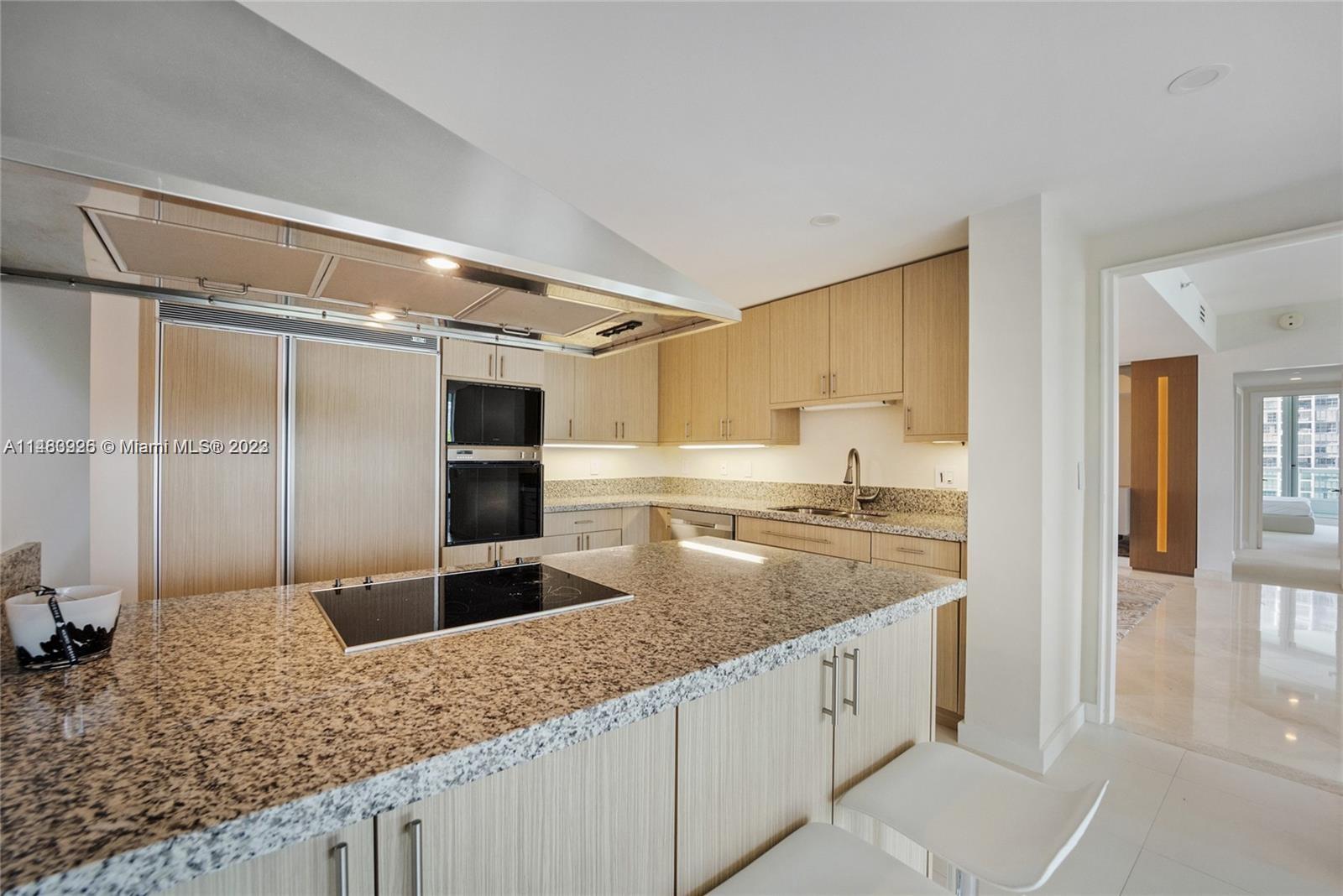 SANTA MARIA CONDO - Residential