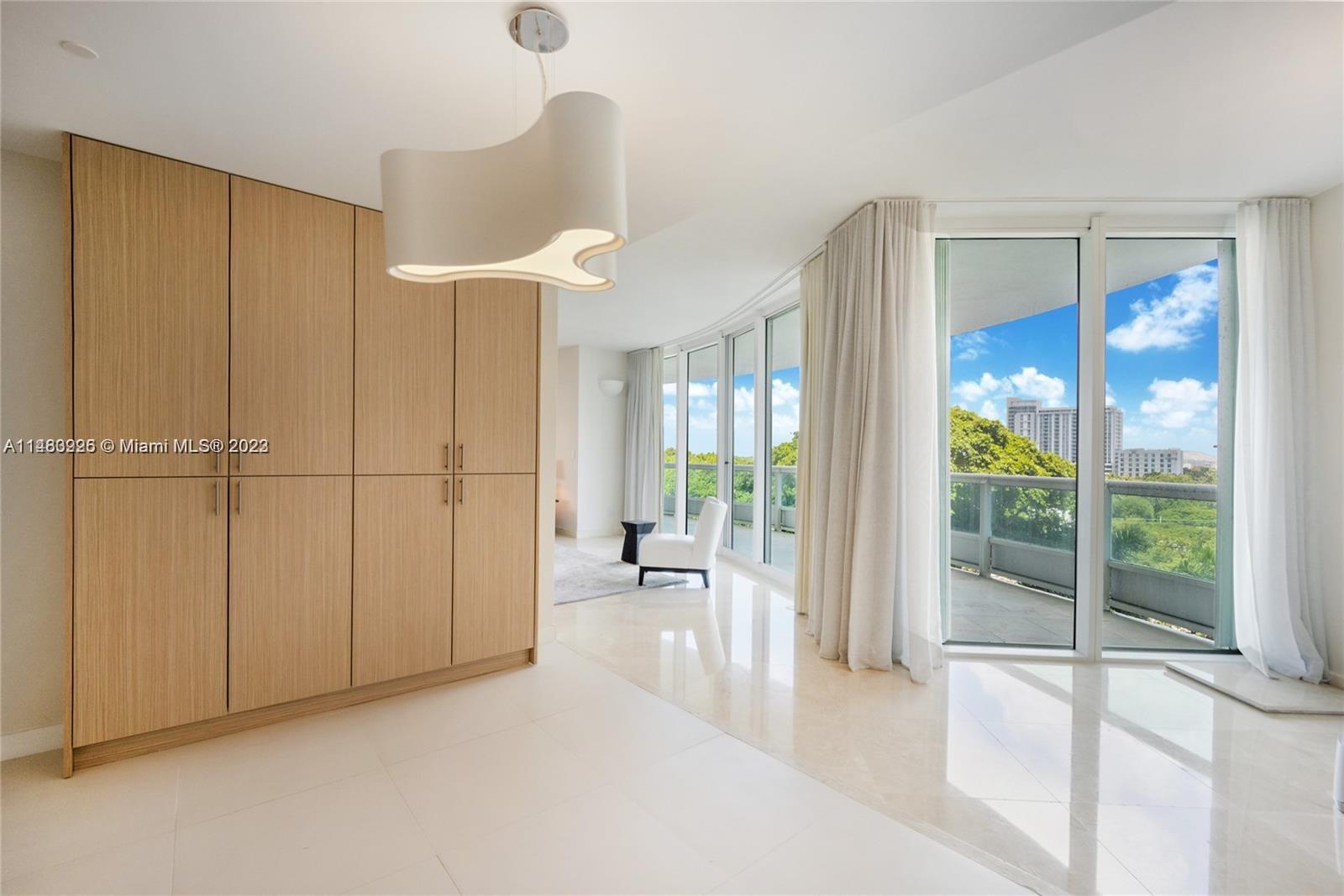 SANTA MARIA CONDO - Residential