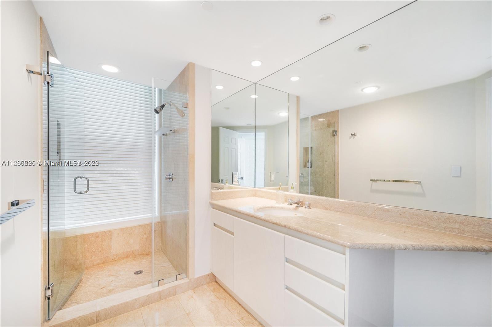 SANTA MARIA CONDO - Residential