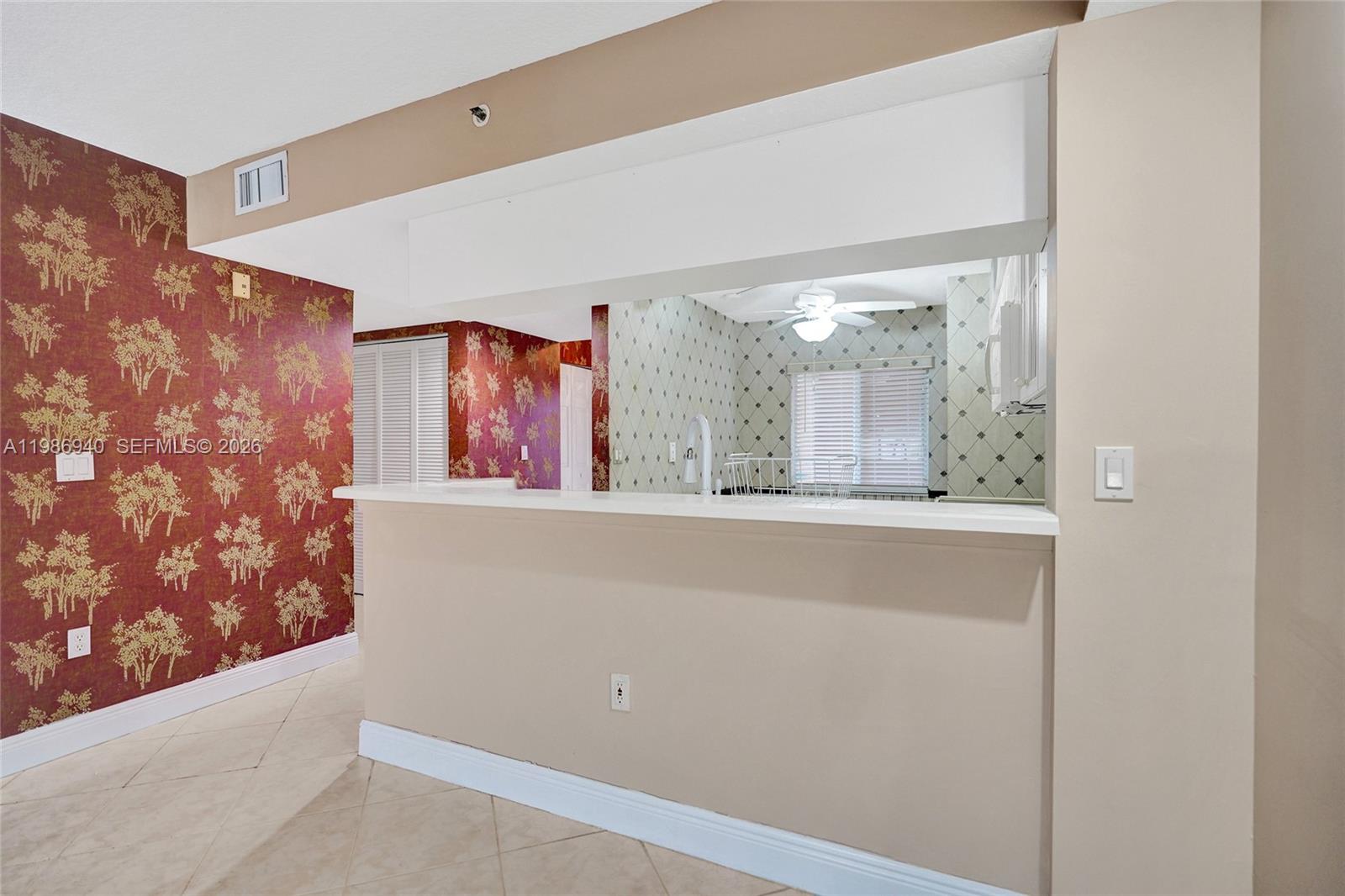 CORAL COVE CONDO - Residential Lease