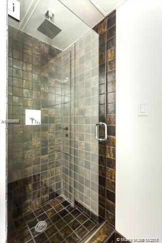 ETRURIA CONDO - Residential Lease