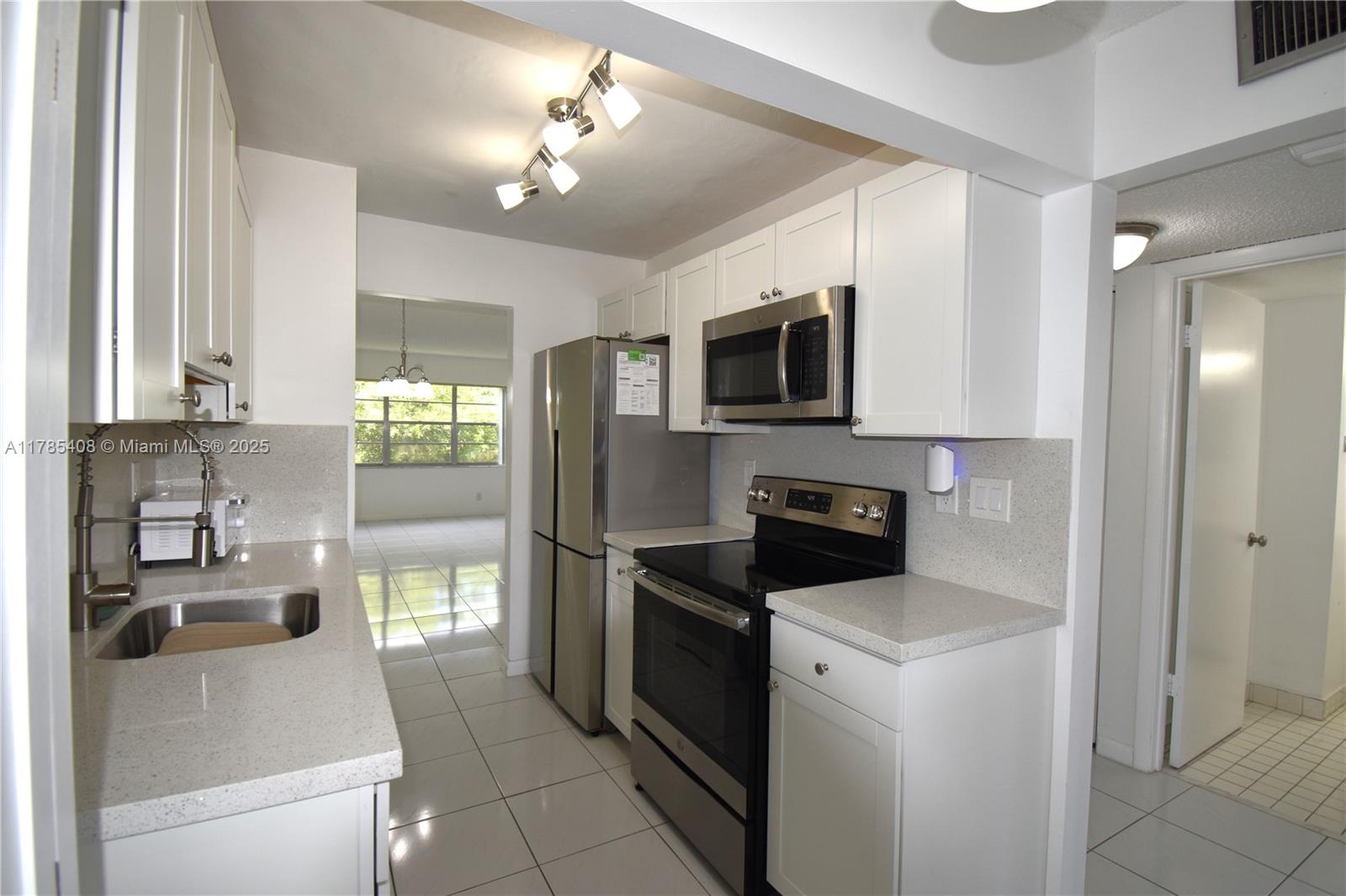 8405 NW 61st St D208