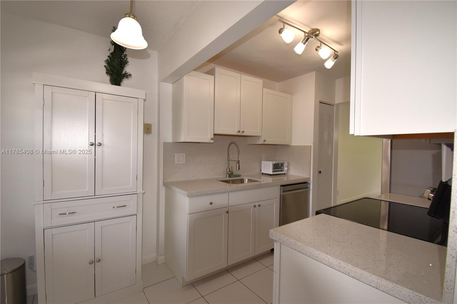 8405 NW 61st St D208