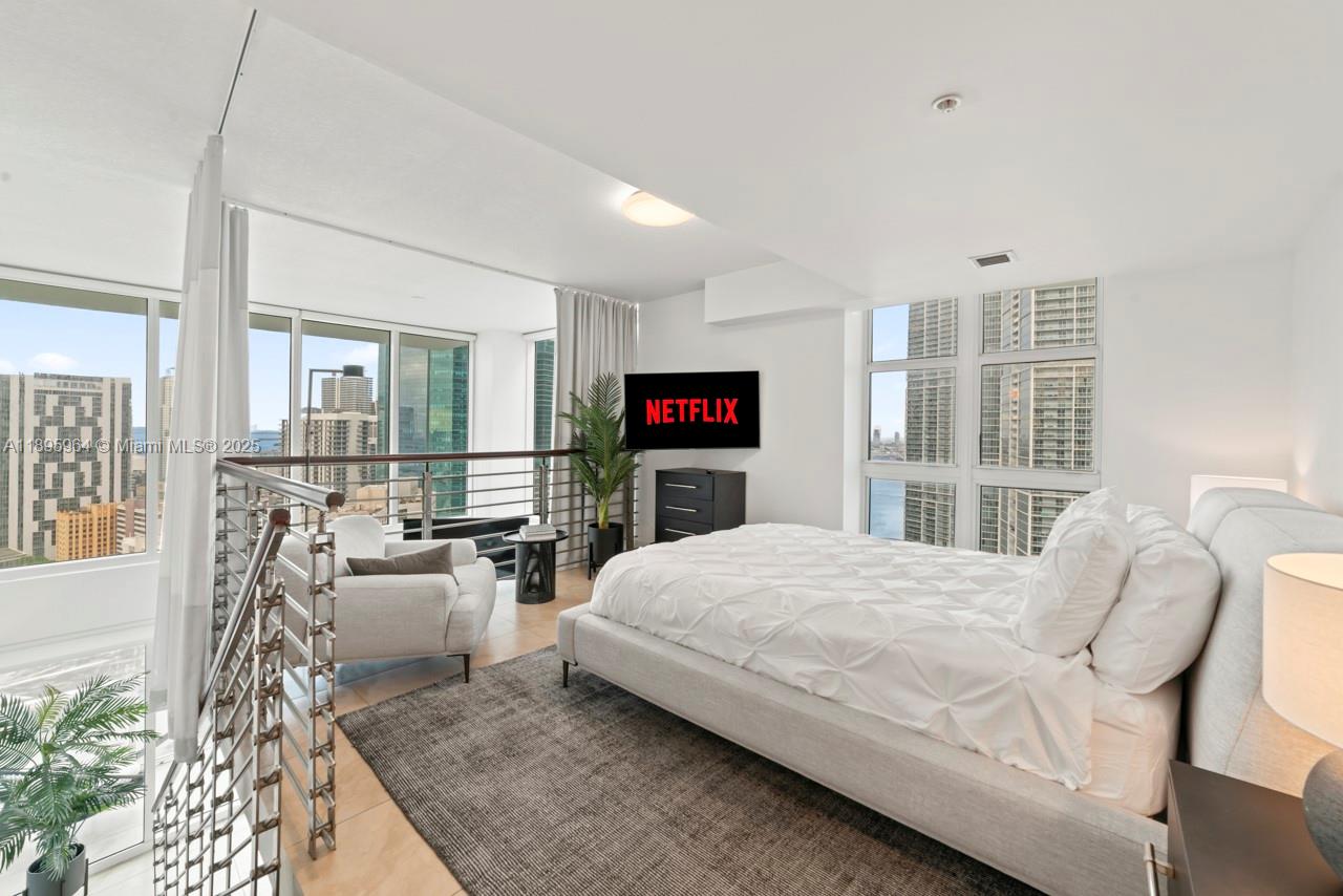 BRICKELL ON THE RIVER S T - Residential Lease