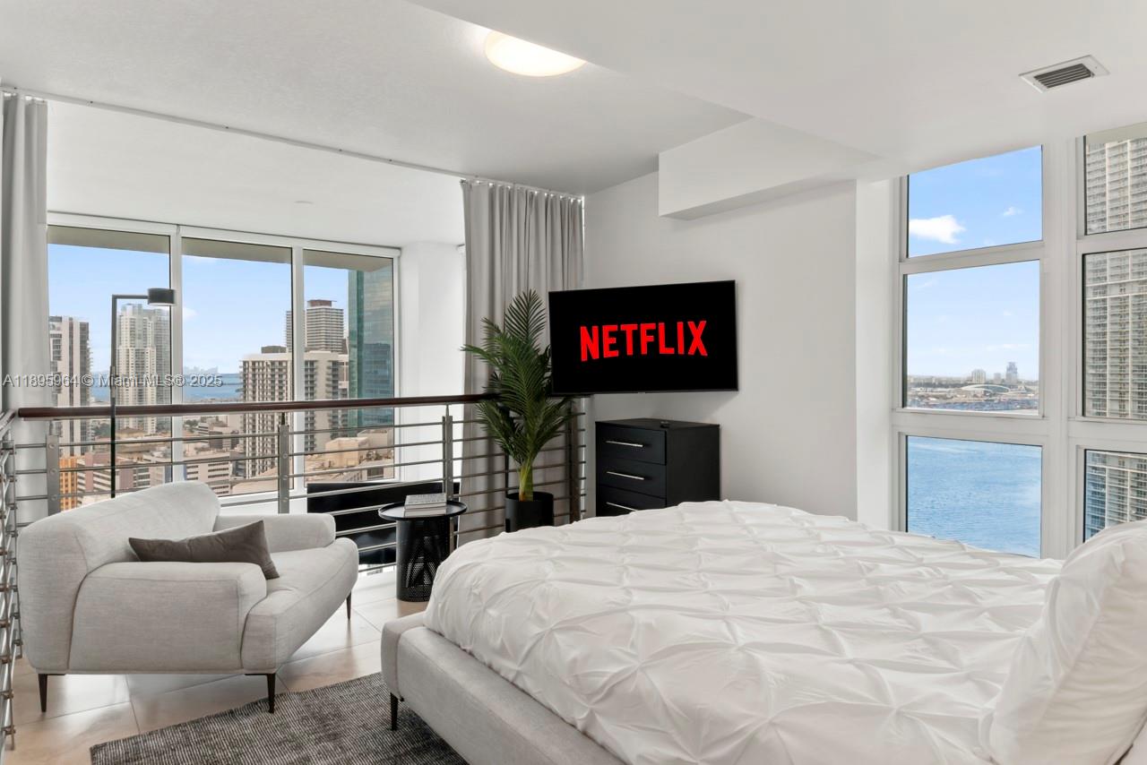 BRICKELL ON THE RIVER S T - Residential Lease