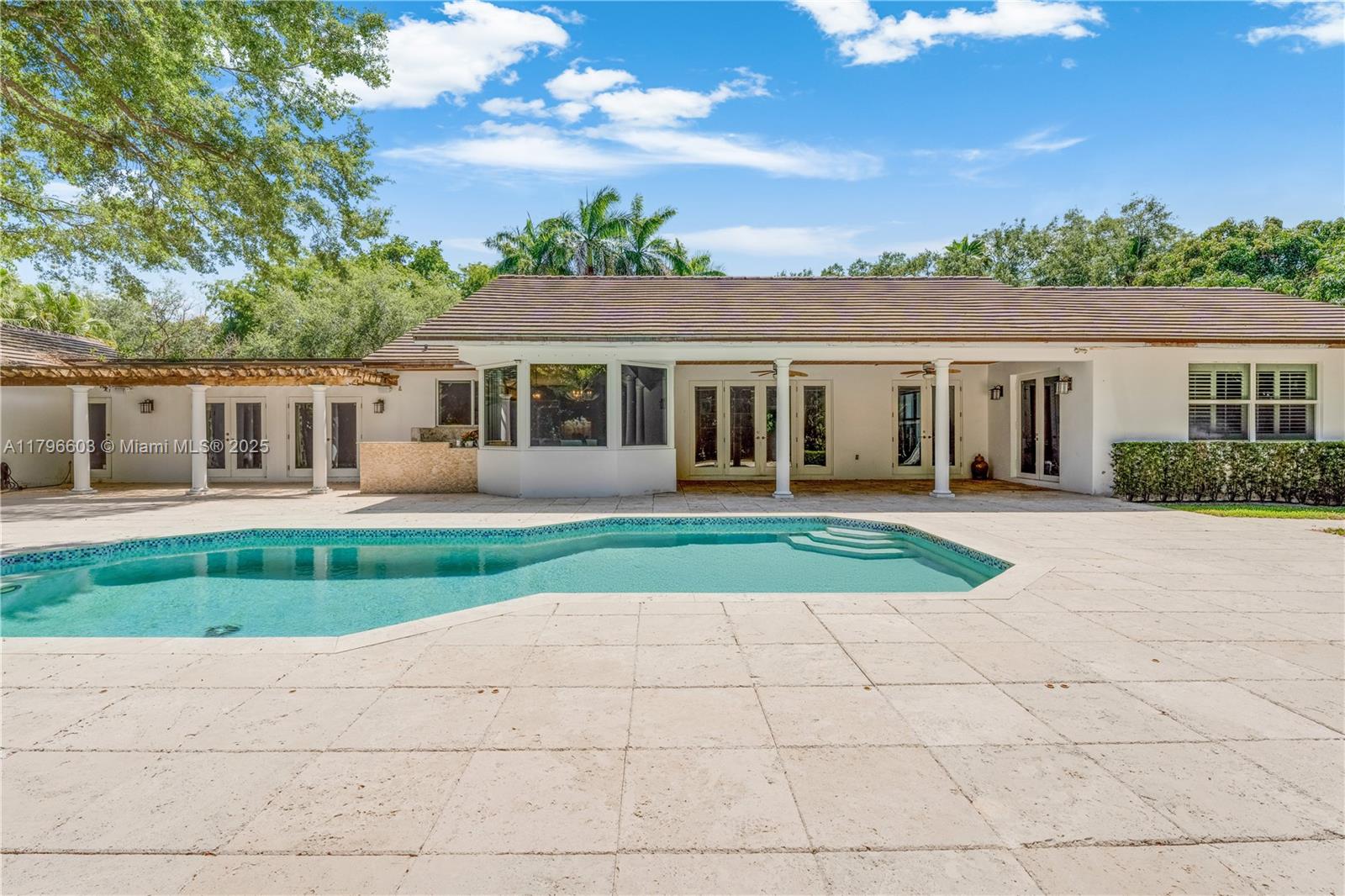 PINE ACRES ESTS - Residential