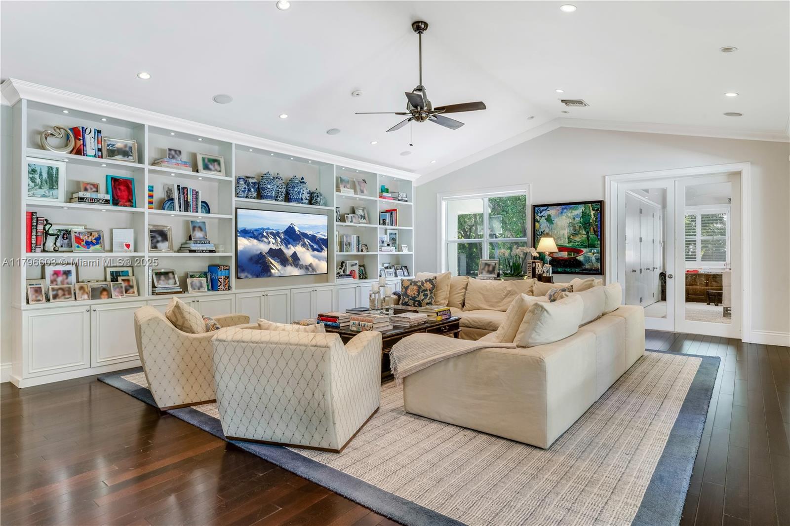 PINE ACRES ESTS - Residential