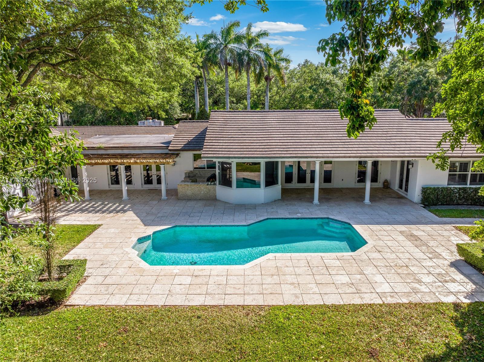 PINE ACRES ESTS - Residential