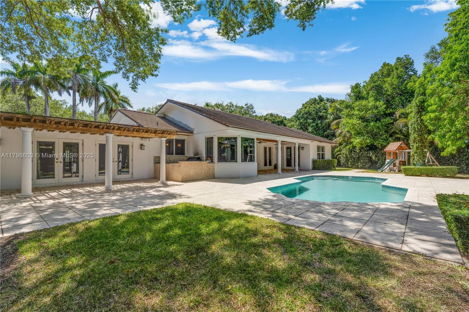 PINE ACRES ESTS - Residential