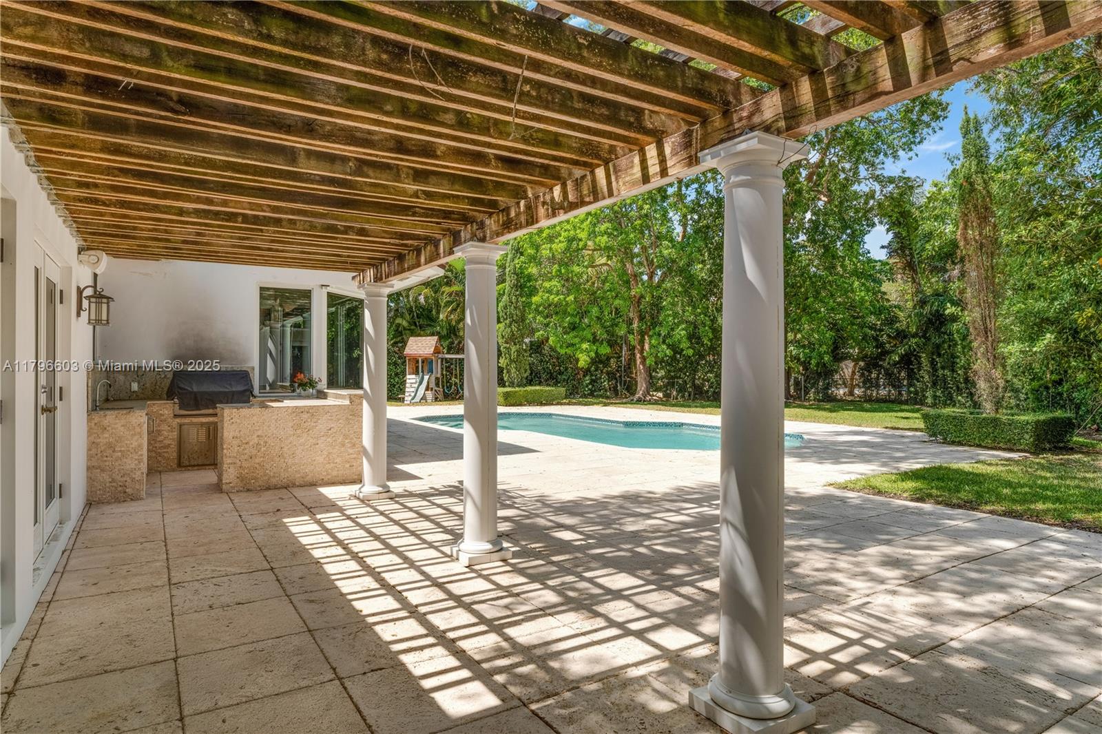 PINE ACRES ESTS - Residential