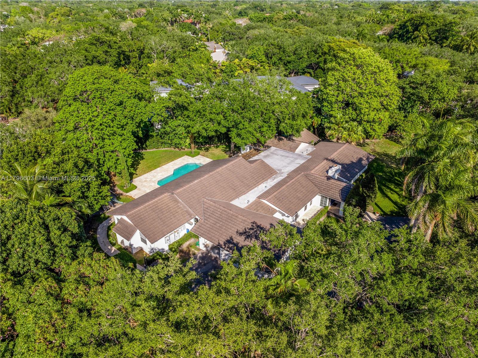 PINE ACRES ESTS - Residential
