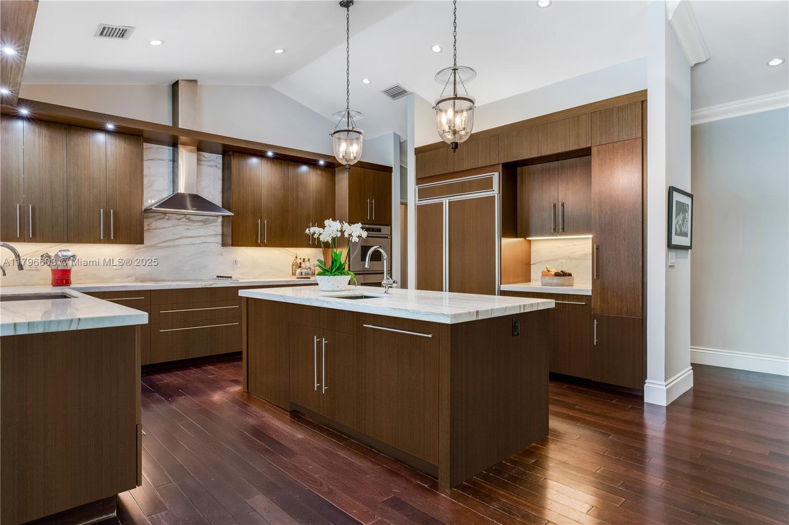 PINE ACRES ESTS - Residential