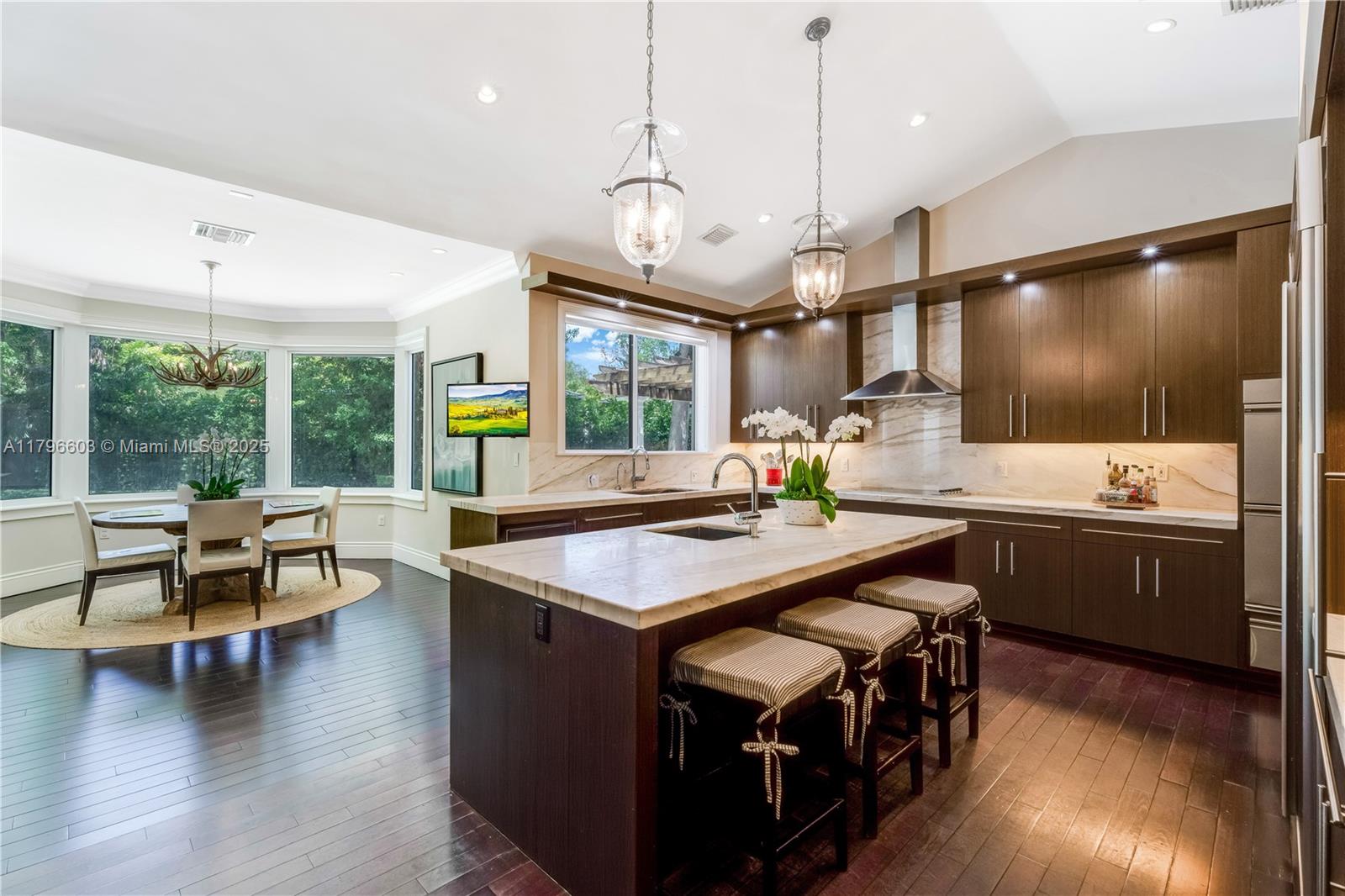 PINE ACRES ESTS - Residential
