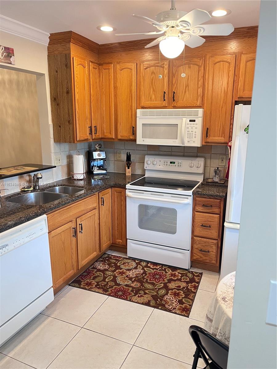 Rental Property at 7300 Nw 5th Ct 201, Margate, Broward County, Florida - Bedrooms: 2 
Bathrooms: 2  - $1,850 MO.